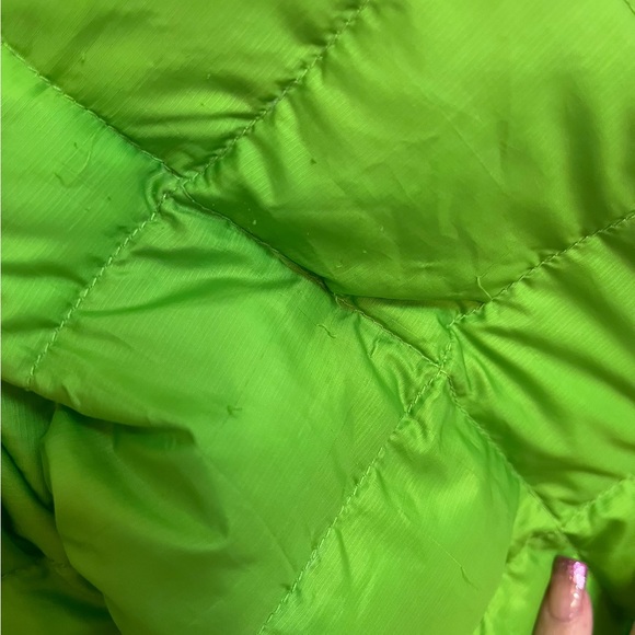 Women’s lime green Marmot down jacket. Size M - Picture 7 of 7